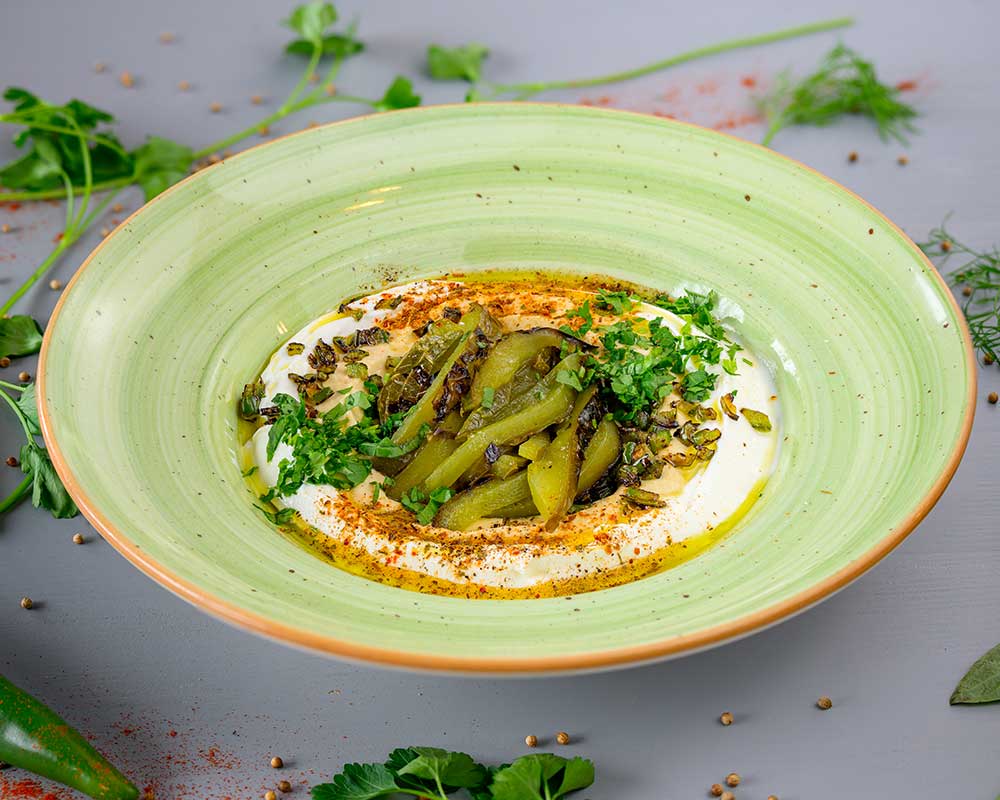 Hummus cu iaurt și ardei copt